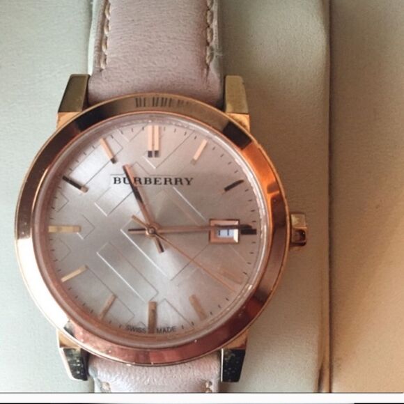 🌺Host’s Pick x 2🌺 Authentic Burberry Rose Gold Tone Leather Watch BU9109 Swiss - Picture 3 of 10